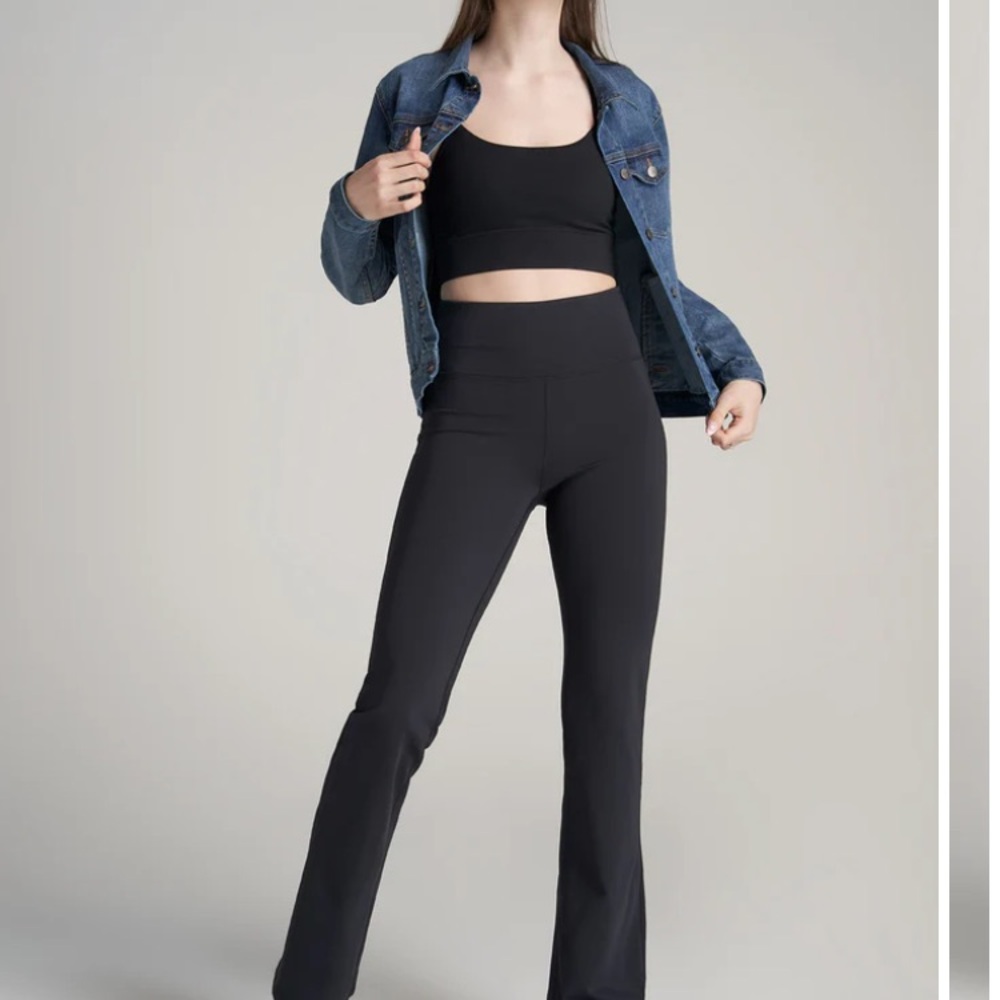 NWT American Tall Black Flare Yoga Pants for Women